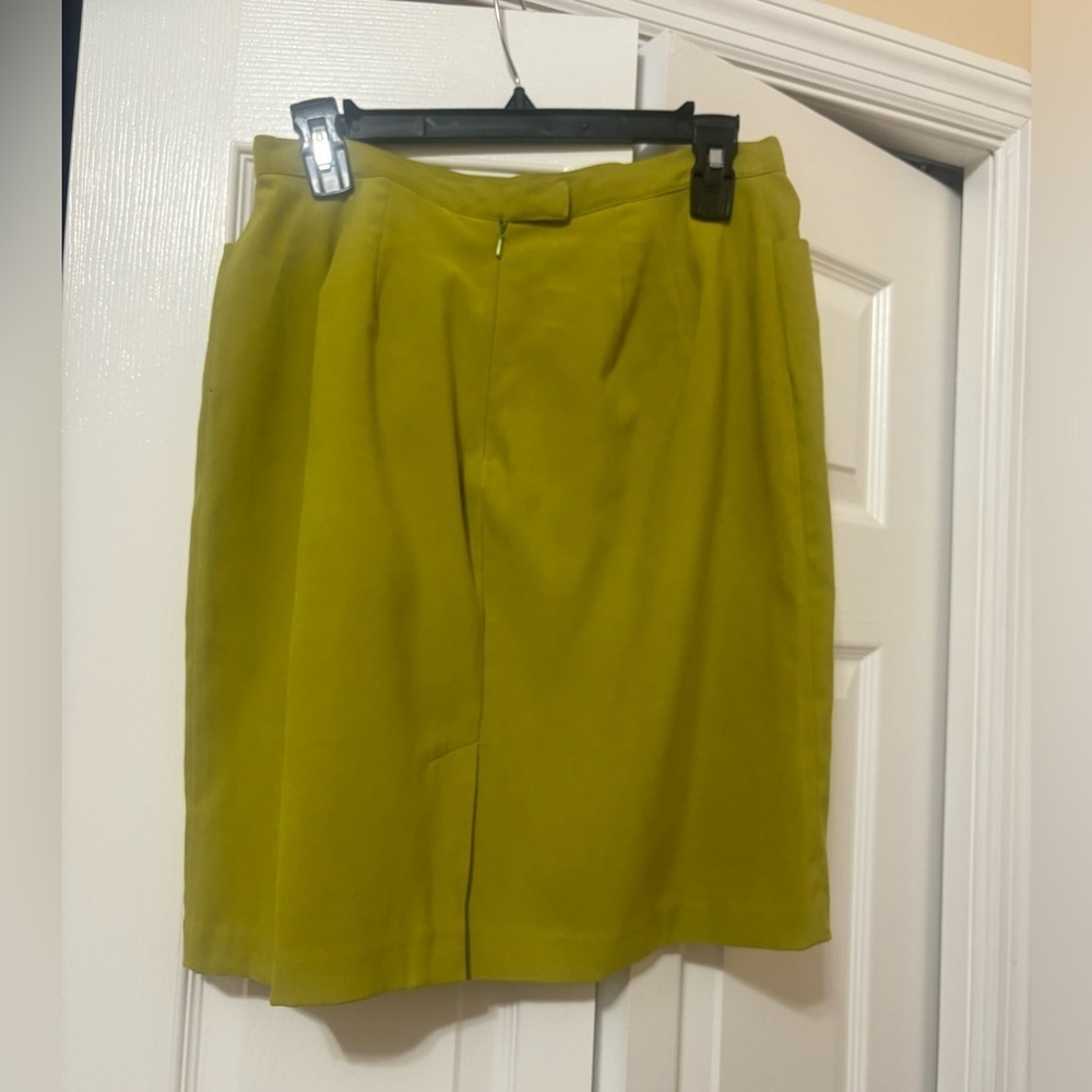 Allison Taylor green business casual skirt - Picture 2 of 2